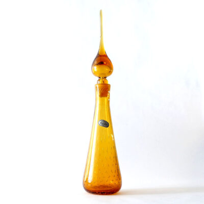 rainbow-glass-amber-flame-stopper-decanter