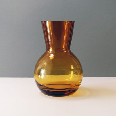 amber-large-heavy-post-modern-blown-glass-vase