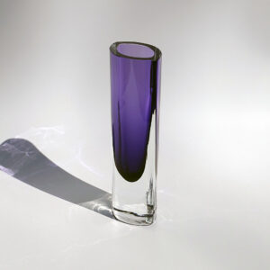 purple-art-glass-sommerso-vase-02