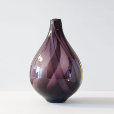 large-blown-glass-amethyst-swirl-vase