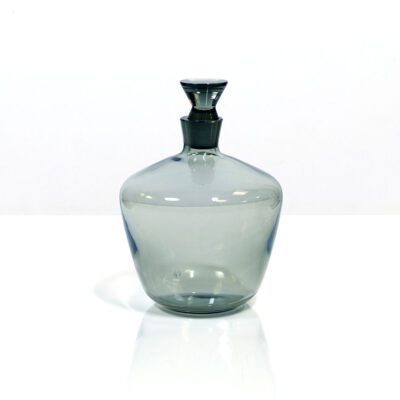 gray-modernist-decanter-triangular-stopper