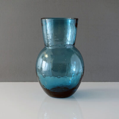 blue-teal-waisted-modernist-bullicante-vase