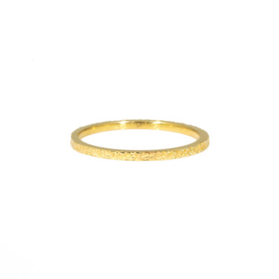 Kate_Eickelberg_18k_Yellow_Gold_Slim_Sand_Band