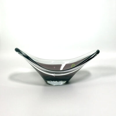 swedish-amethyst-asymmetrical-centerpiece-bowl