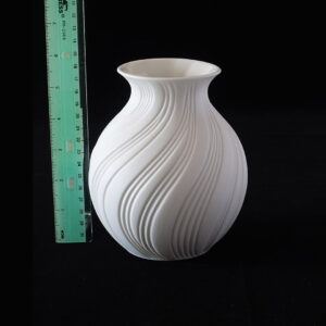 ak-kaiser-stout-swirl-bisque-porcelain-vase-2