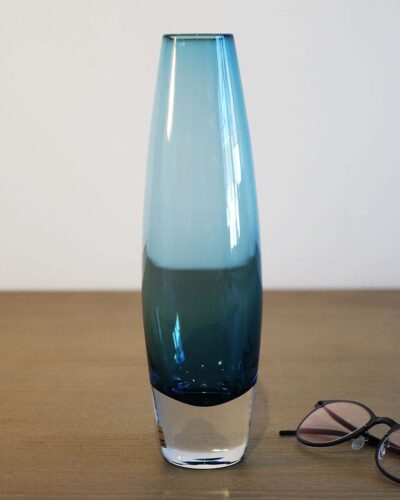 2018-089-Aseda-Glasbruk-Pale-Blue-Bullet-Vase