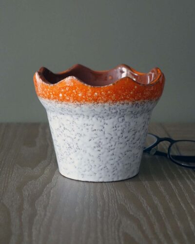 2018-142-west-german-orange-gray-planter