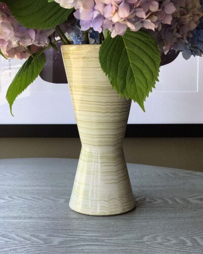 2018-253-mcCoy-floraline-hourglass-vase