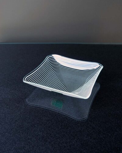 2018-276-lausitzer-op-art-small-square-bent-glass-serving-dish