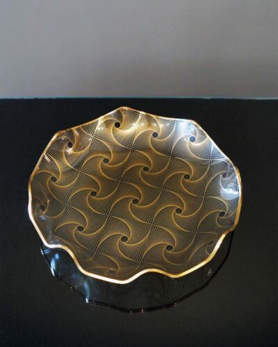 2018-299-coronaglas-denmark-scalloped-edge-platter