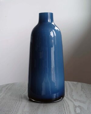 2018-329-venini-style-blue-tapered-cased-glass-vase