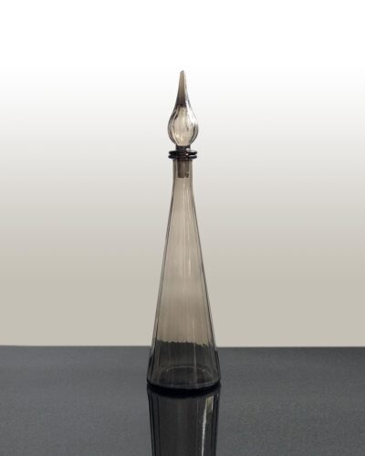 2018-441-empoli-gray-ribbed-decanter-with-flame-stopper