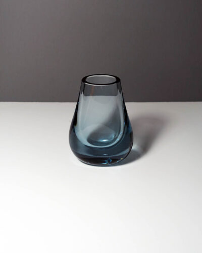 whitefriars-arctic-blue-hambone-art-glass-bud-vase-1