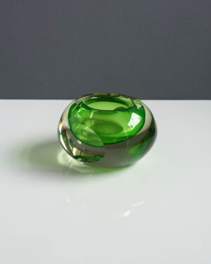 green-sommerso-glass-block-vase-02