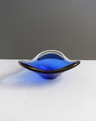 cobalt-blue-bowl