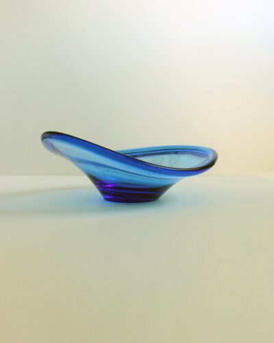 holmegaard-style-cobalt-blue-biomorphic-bowl-2