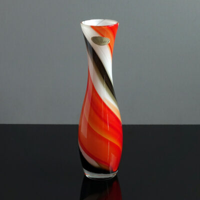 nasco-japan-opaline-orange-swirl-bud-vase