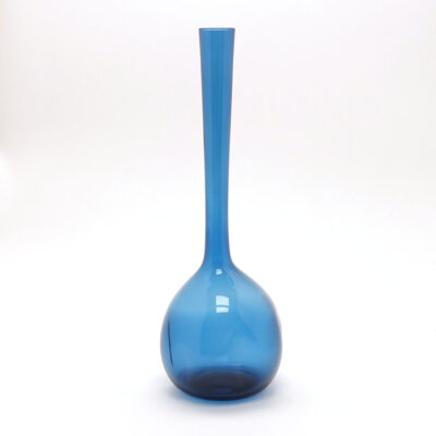 gullaskruf-sweden-arthur-percy-blue-solifleur-vase