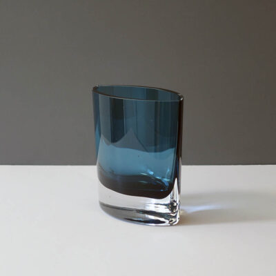 blue-medium-size-crystal-pocket-vase