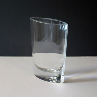 clear-tall-crystal-pocket-vase