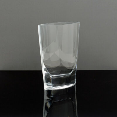 tall-clear-pocket-crystal-vase