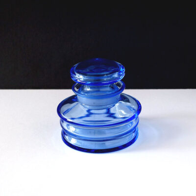 blue-lidded-dresser-jar