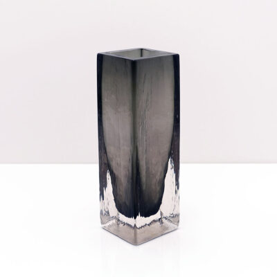 dark-gray-scandinavian-style-1997-art-glass-vase-signed