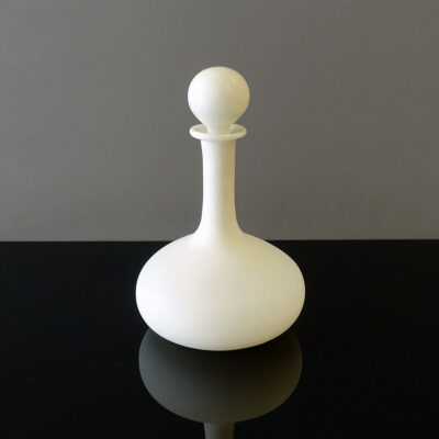 opaline-blown-glass-white-decanter-ball-stopper