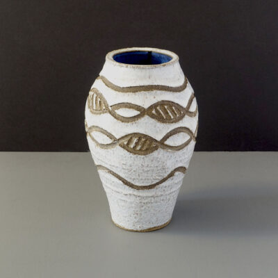 california-studio-pottery-dna-pattern-vase