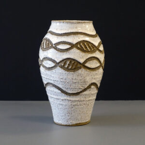 california-studio-pottery-dna-pattern-vase2