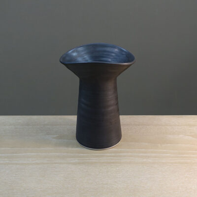 simon-pearce-barre-thrown-pottery-black-vase