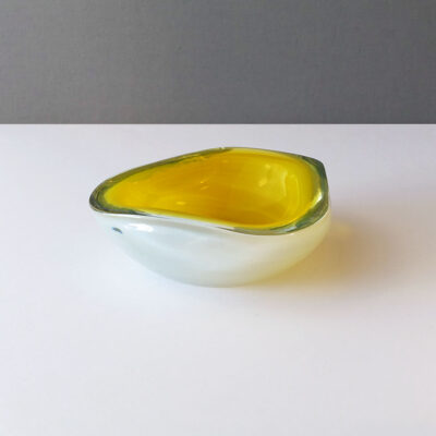 rare-yellow-white-sommerso-murano-geode-dish