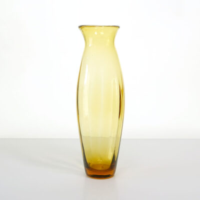 tall-optical-ribbed-bullet-glass-vase