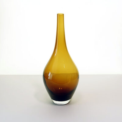 amber-salong-tall-blown-glass-vase-01