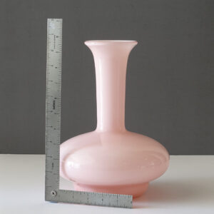 pink-mid-century-blown-glass-vase