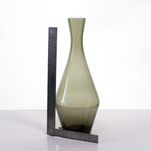 angular-nordic-style-glass-vase-1