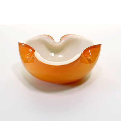 murano-white-orange-cased-glass-tricorn-ashtray