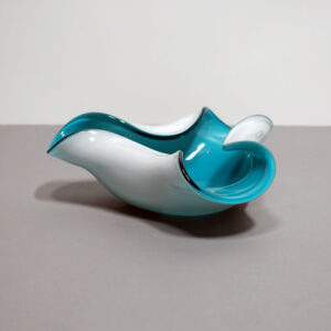 cased-glass-blue-white-cigar-ashtray