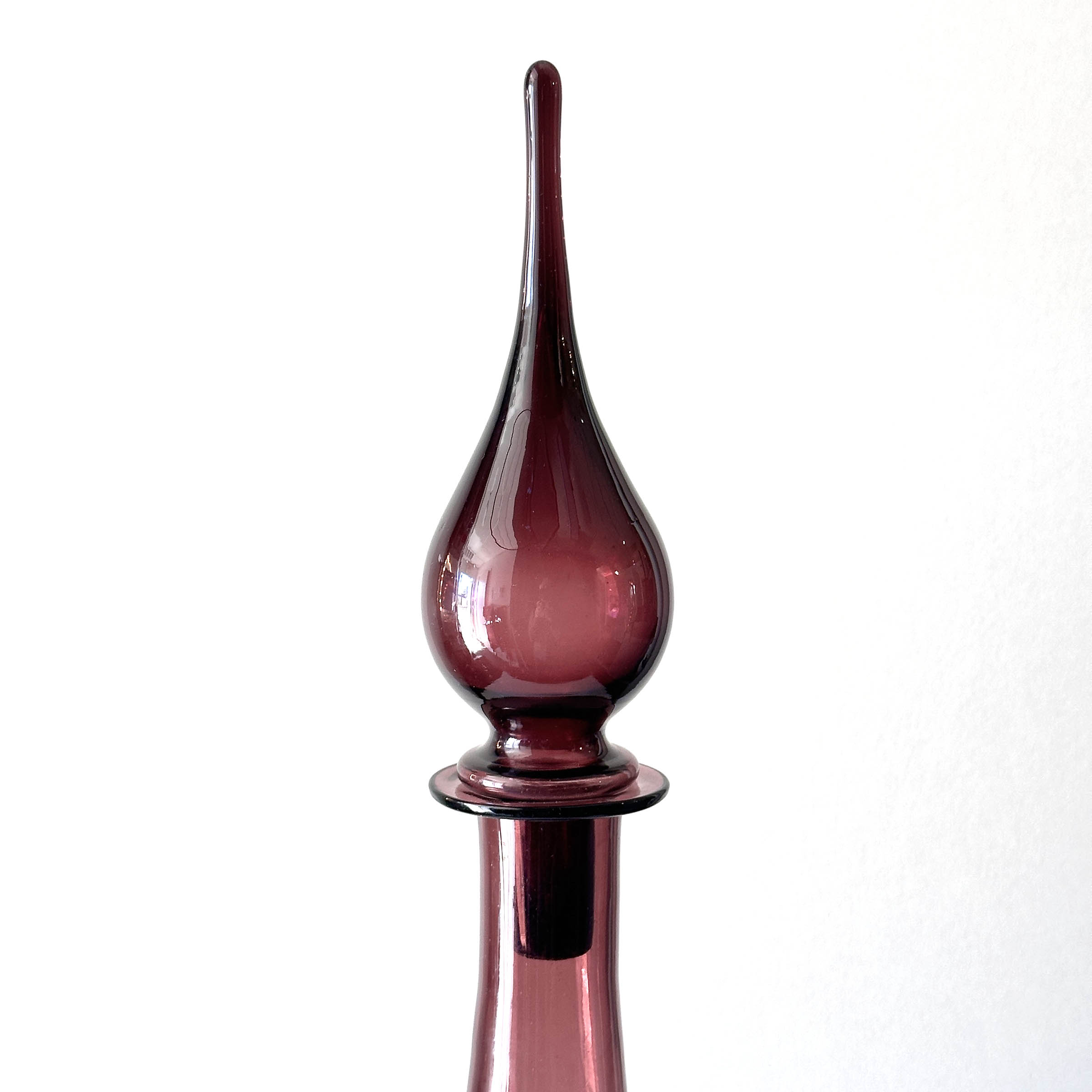 27.5-inch Blown Glass Empoli Decanter-2