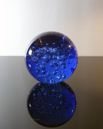 telsey-357-cobalt-blue-controlled-bubble-bullicante-paperweight